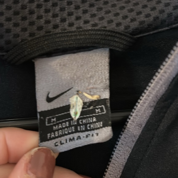 Nike clima-fit quarter zip sweatshirt size medium - Picture 3 of 6